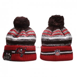 Gorro Beanie Tampa Bay Buccaneers New Era Sideline Rojo Gris